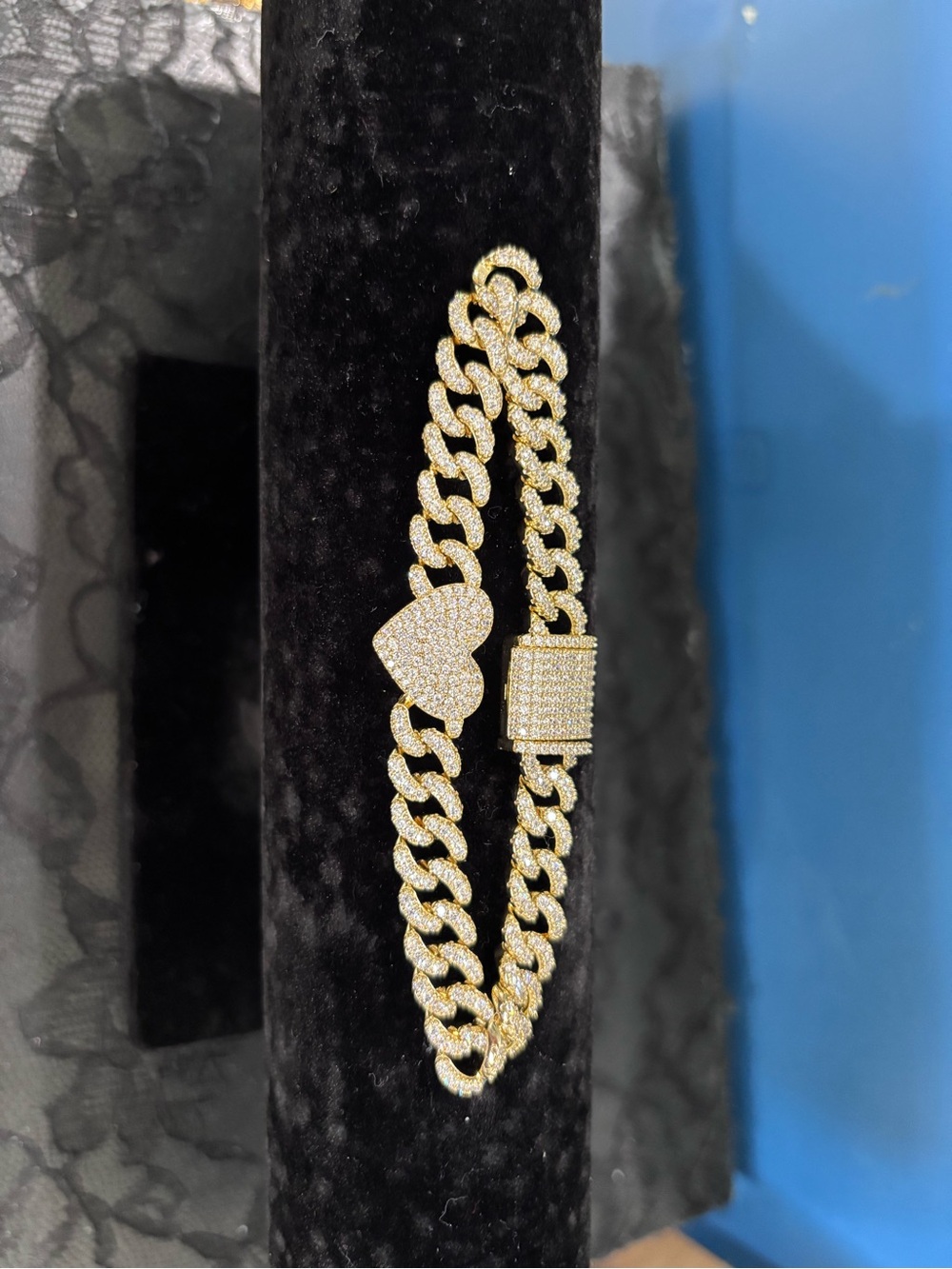 Heart Cuban Link Bracelet in Gold laminate 8-10